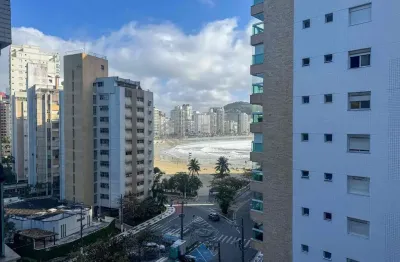 Apartamento com varanda na quadra mar da praia das asturias, guaruja