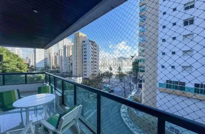 Apartamento com varanda e vista para o mar na praia das astúrias, hexus