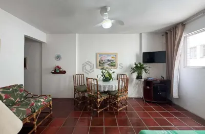 Apartamento com despesas baixas a duas quadras da praia das pitangueiras, guaruja