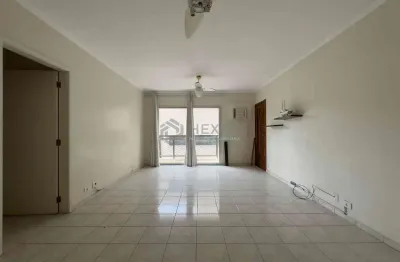 Apartamento com varanda, lazer e vista mar na praia das pitangueiras, guaruja