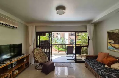 Apartamento com varanda e lazer na praia das pitangueiras, guaruja