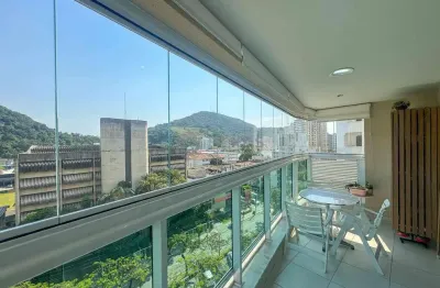 Apartamento na praia das pitangueiras com varanda gourmet.