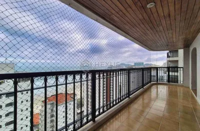 Apartamento com varanda, lazer e vista mar na quadra mar da praia das pitangueiras, guaruja