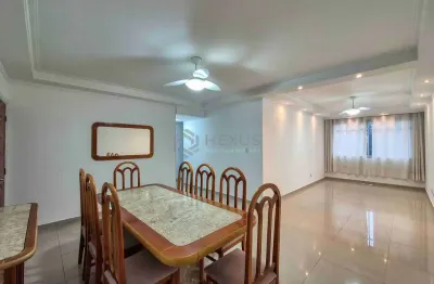 Apartamento reformado na quadra mar da praia das pitangueiras, guaruja