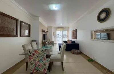 Apartamento com varanda e lazer na quadra mar da praia das pitangueiras, guaruja