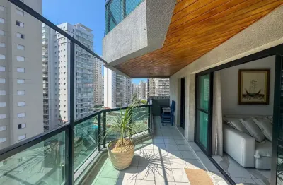 Apartamento com varanda e lazer na praia das astúrias, guarujá