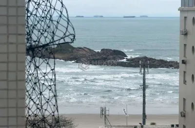 Apartamento com vista mar na beira mar da praia das pitangueiras, guaruja