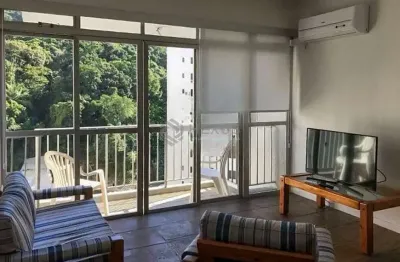 Apartamento com varanda e lazer a duas quadras da praia das pitangueiras, guaruja