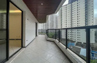 Apartamento com varanda gourmet e lazer a duas quadras da praia das pitangueiras, guaruja