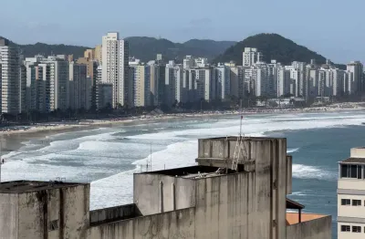 Cobertura com vista mar, varanda gourmet e lazer a uma quadra da praia das asturias, guaruja