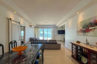 Apartamento frente mar, reformado com varanda e vista mar, Pitangueiras, Guaruja