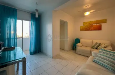 Apartamento com varanda e lazer a uma quadra da praia das pitangueiras, guaruja