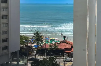 Apartamento com vista mar na quadra mar da praia das pitangueiras, guaruja