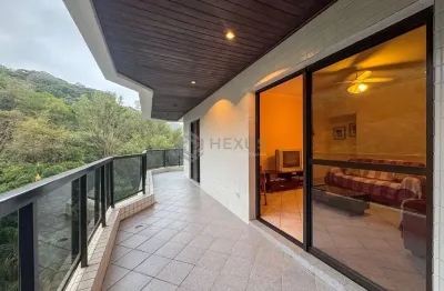 Apartamento com varanda gourmet e lazer na praia das pitangueiras, guaruja