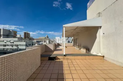 Cobertura com área externa e varanda gourmet na Praia das Pitangueiras, Guaruja