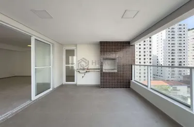 Apartamento com varanda gourmet e lazer em prédio novo na Praia das Pitangueiras, Guaruja