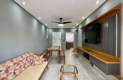 Apartamento reformado com varanda na praia das asturias, guaruja