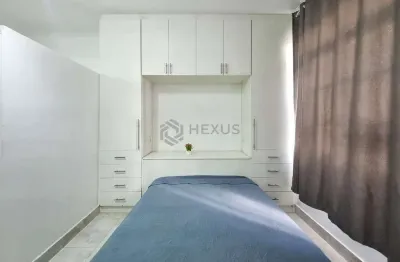 Apartamento reformado e mobiliado a uma quadra da praia das pitangueiras, guaruja