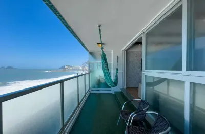 Apartamento frente mar com varanda e vista mar na praia das pitangueiras, guaruja