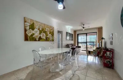 Apartamento com varanda e lazer na praia das pitangueiras, guaruja