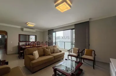 Apartamento com varanda e lazer na praia das pitangueiras, guaruja