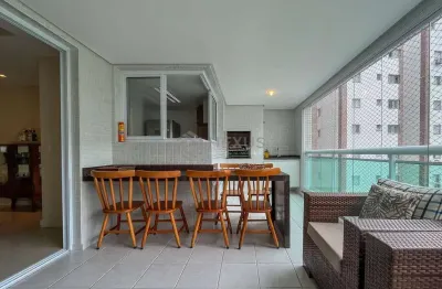 Apartamento com varanda gourmet e lazer na praia das pitangueiras, guaruja