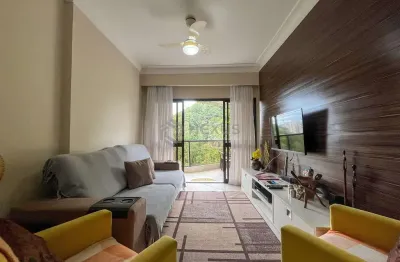 Apartamento beira mar com varanda e lazer na praia da enseada, guaruja