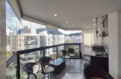 Apartamento com varanda gourmet na praia da enseada, guaruja