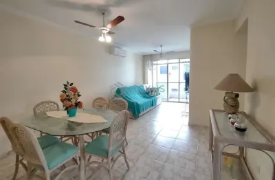 Apartamento com varanda na região do aquário na praia da enseada, guaruja