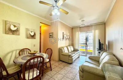 Apartamento com varanda e lazer na praia da enseada, guarujá-sp.