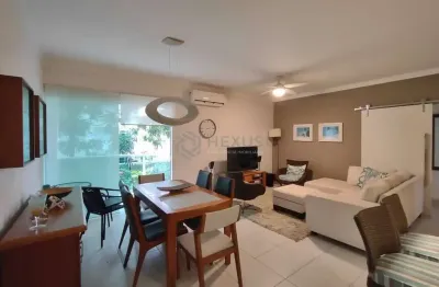 Apartamento com varanda na região do hotel casa grande na praia da enseada, guaruja