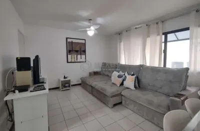 Apartamento com varanda na região da brunella na praia da enseada, guaruja