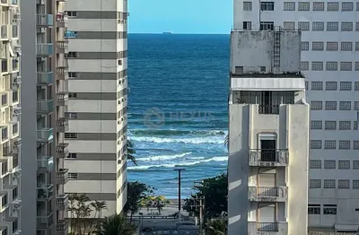 Apartamento com varanda vista mar e lazer na praia das pitangueiras, guaruja