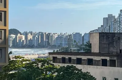 Apartamento com varanda vista mar e lazer na beira mar da praia das pitangueiras, guaruja