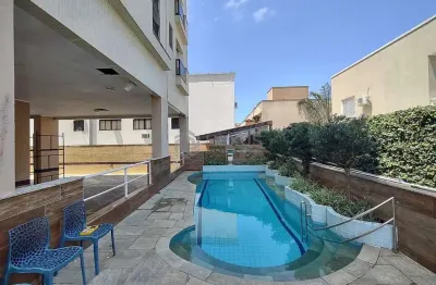 Apartamento com varanda e lazer na praia da enseada, guaruja