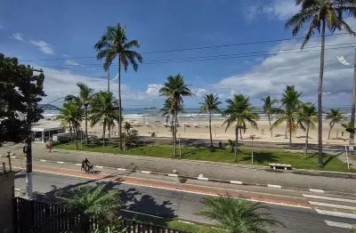 Apartamento beira mar com varanda e lazer na praia da enseada, guaruja
