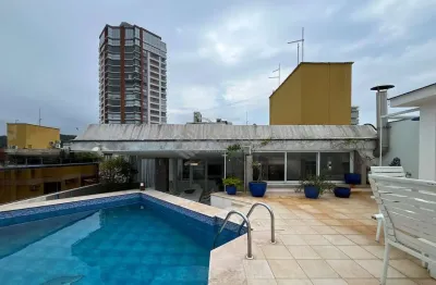 Cobertura penthouse com varanda e lazer na praia da enseada, guaruja