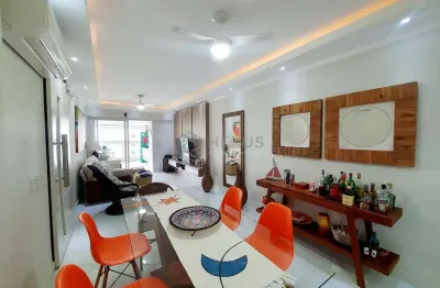 Apartamento reformado frente mar com varanda gourmet e lazer em prédio novo na praia das asturias,