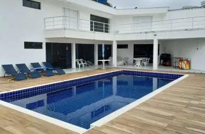 Casa cinematográfica perto da praia à venda, enseada, guarujá, sp