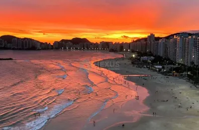 Apartamento reformado frente mar na Praia das Pitangueiras, Guaruja