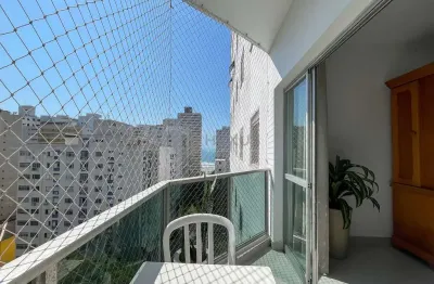 Apartamento com varanda vista mar e lazer na Praia das Pitangueiras, Guaruja