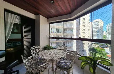 Apartamento com varanda e vista mar a venda na Praia das Asturias, Guaruja