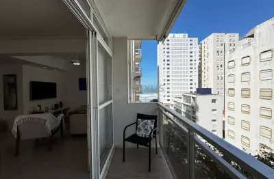 Apartamento com varanda vista mar na beira mar da Praia das Pitangueiras, Guaruja