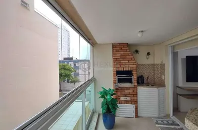 Apartamento com varanda gourmet vista mar e lazer na Praia da Enseada, Guaruja
