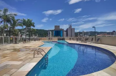 Apartamento reformado com varanda gourmet vista mar na Praia da Enseada, Guaruja