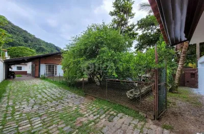 Casa com 3 quartos à venda na Rua Gerônimo Lopes Agria, 18, Jardim Guaiuba, Guarujá