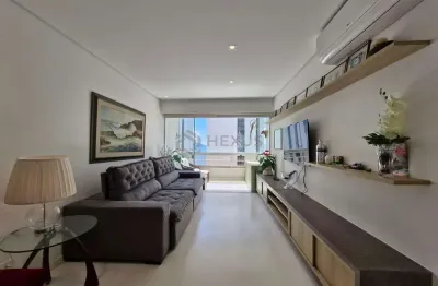 Apartamento frente mar com varanda e lazer na Praia das Asturias, Guaruja