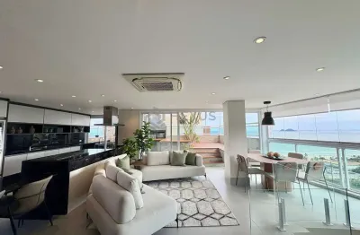 Cobertura com varanda gourmet e lazer na Praia da Enseada, Guaruja