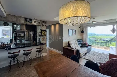 Apartamento com varanda e lazer na Praia das Asturias, Guaruja