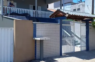 Sobrado em  excelente localização com dois apartamentos independentes
